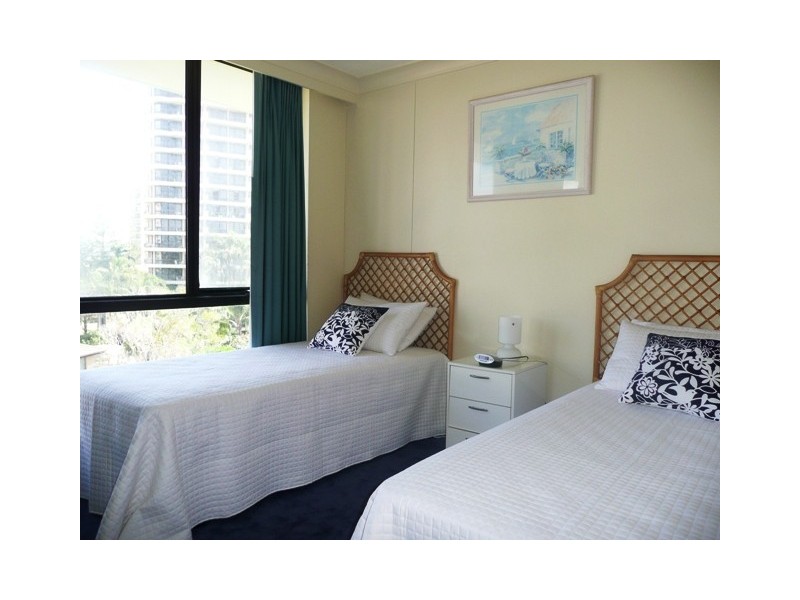 Unit 23 Acapulco 4 Thornton Street, Surfers Paradise QLD 4217