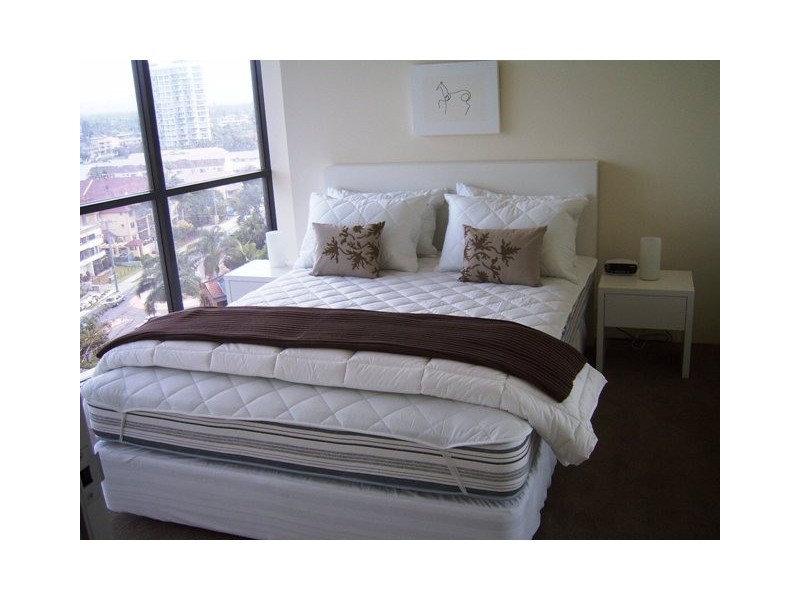 Unit  901 Avalon 4 Wahroonga Place, Surfers Paradise QLD 4217