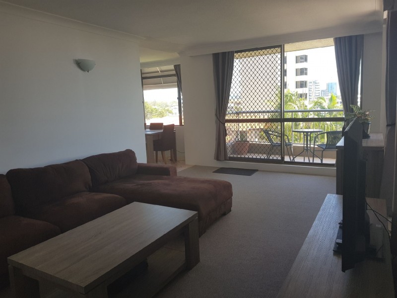 3 Oak Avenue, Surfers Paradise QLD 4217