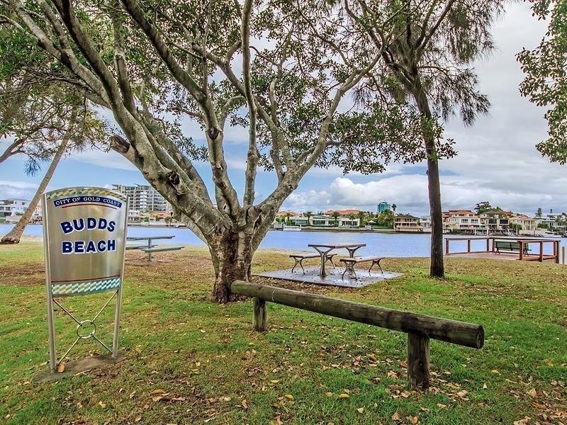 3 Oak Avenue, Surfers Paradise QLD 4217