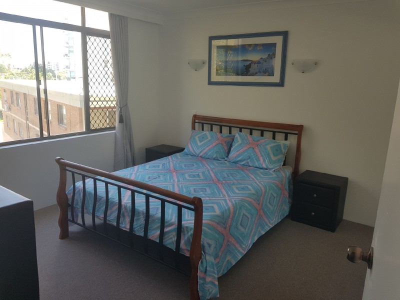 3 Oak Avenue, Surfers Paradise QLD 4217