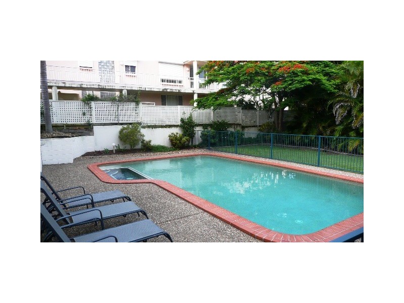 Unit 11 47 Bauer Street, Southport QLD 4215