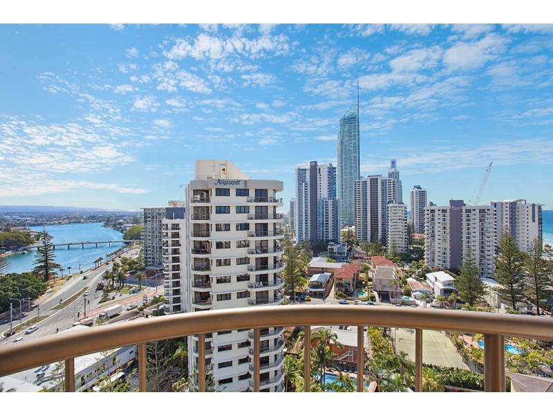 Unit 15B 18 Aubrey Street, Surfers Paradise QLD 4217
