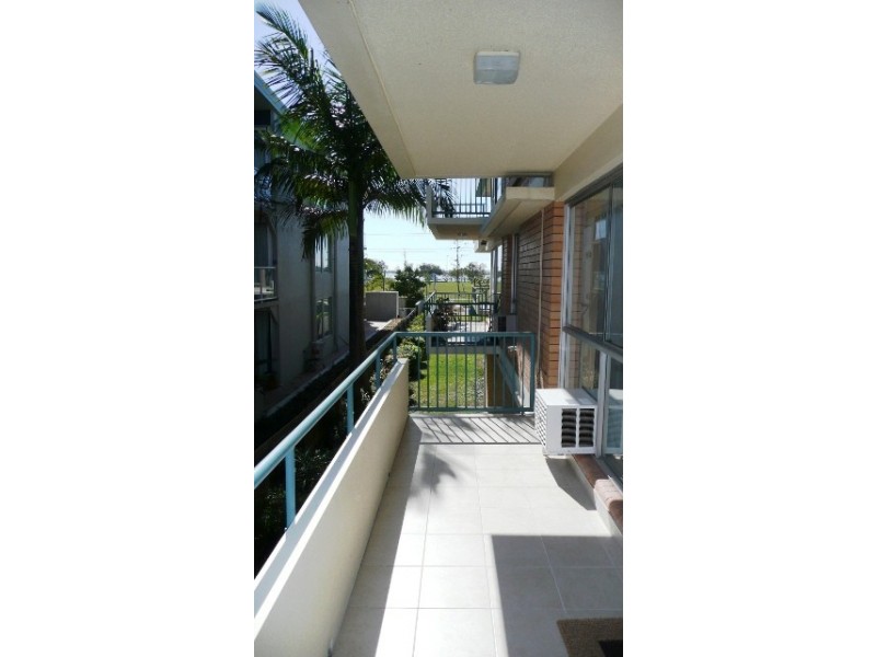 Unit 7 128 Marine Parade, Southport QLD 4215