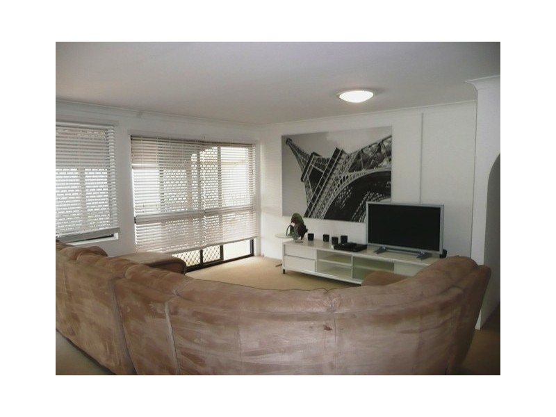 1/9 Tima Avenue, Surfers Paradise QLD 4217