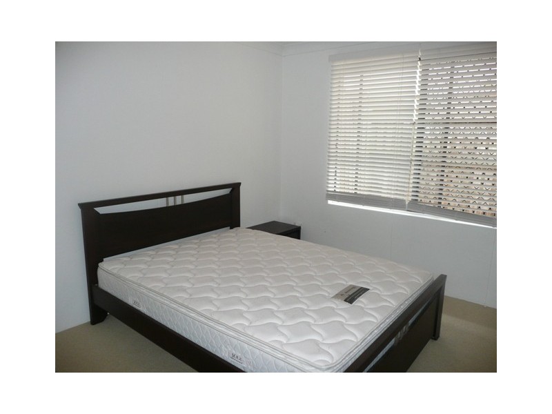 1/9 Tima Avenue, Surfers Paradise QLD 4217