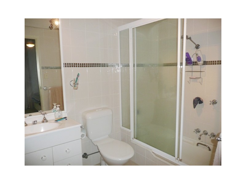 Unit 3 Carlton, 4 Clifford Street, Surfers Paradise QLD 4217