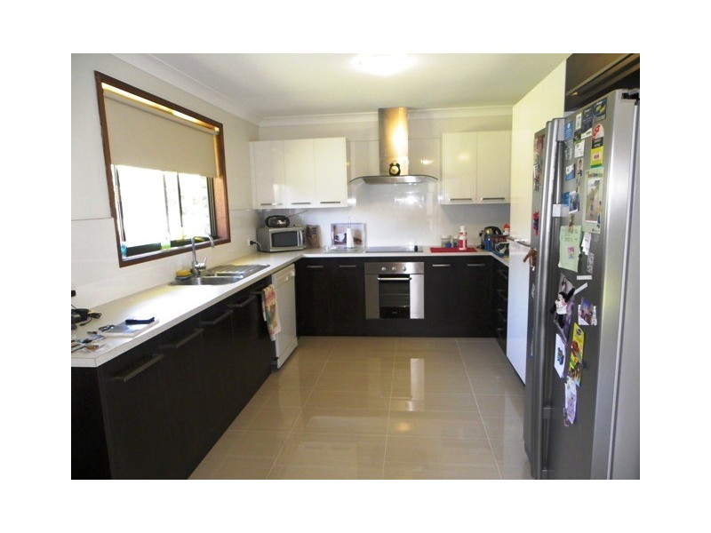 55 Lambros Drive, Benowa QLD 4217