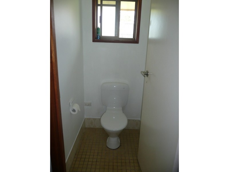 55 Lambros Drive, Benowa QLD 4217