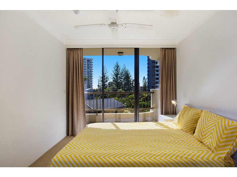 Unit 9 ‘Aristocrat’ 19 Aubrey Street, Surfers Paradise QLD 4217