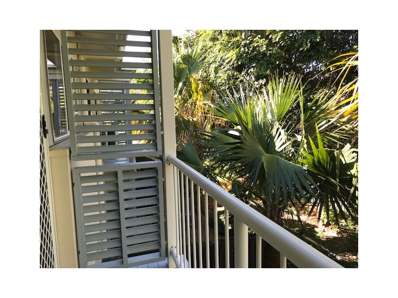 16 Crescent Avenue, Mermaid Beach QLD 4218