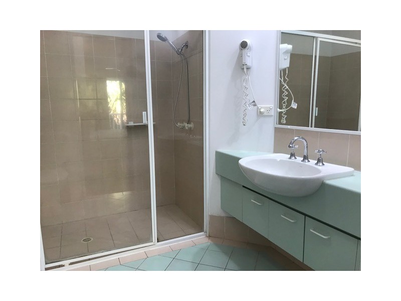16 Crescent Avenue, Mermaid Beach QLD 4218