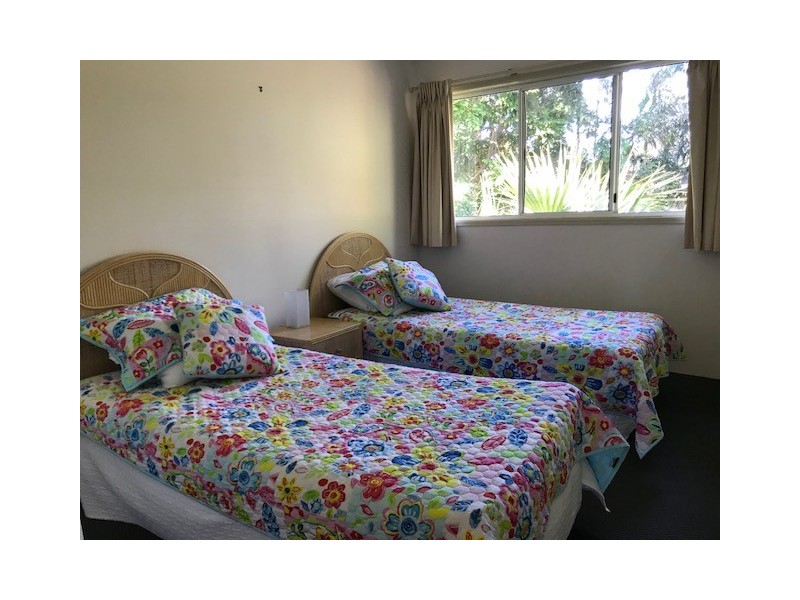 16 Crescent Avenue, Mermaid Beach QLD 4218