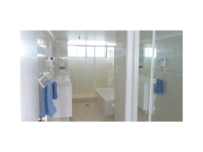 Unit 38G  Peninsula, 5 Clifford Street, Surfers Paradise QLD 4217