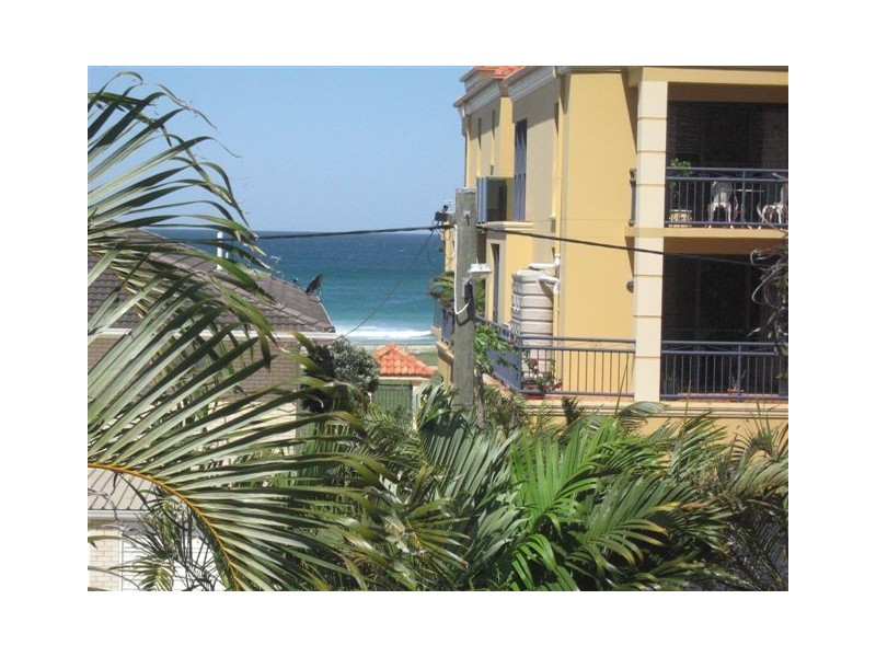 Unit 14 2 Fraser Avenue, Nobby Beach QLD 4218