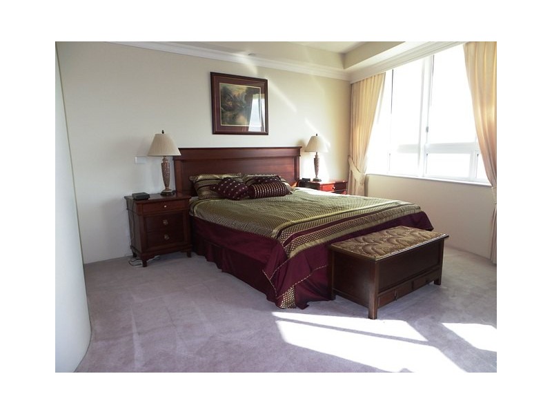 C20-2 Rivage Royal, 75 Brighton Parade, Southport QLD 4215