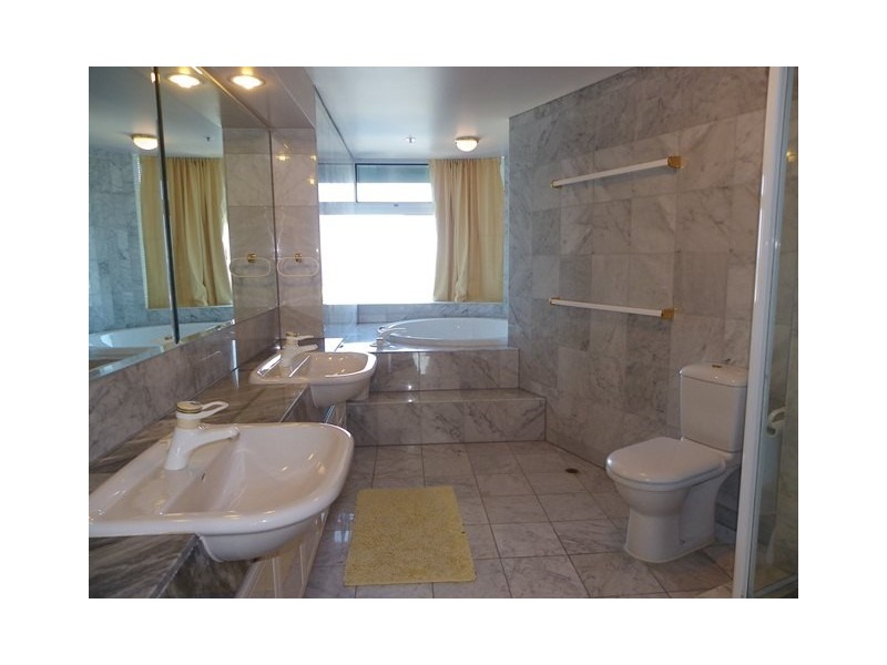 C20-2 Rivage Royal, 75 Brighton Parade, Southport QLD 4215