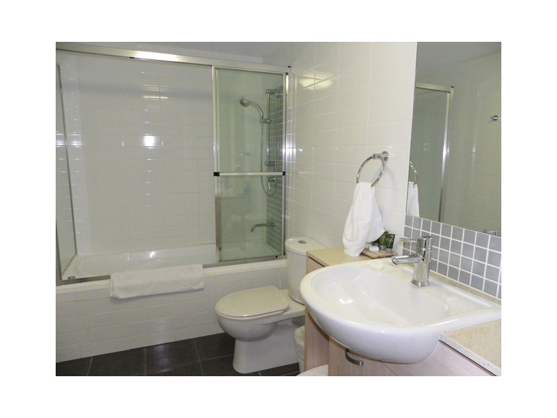 Unit 509 Wings Apartments, 18 Fern Street, Surfers Paradise QLD 4217