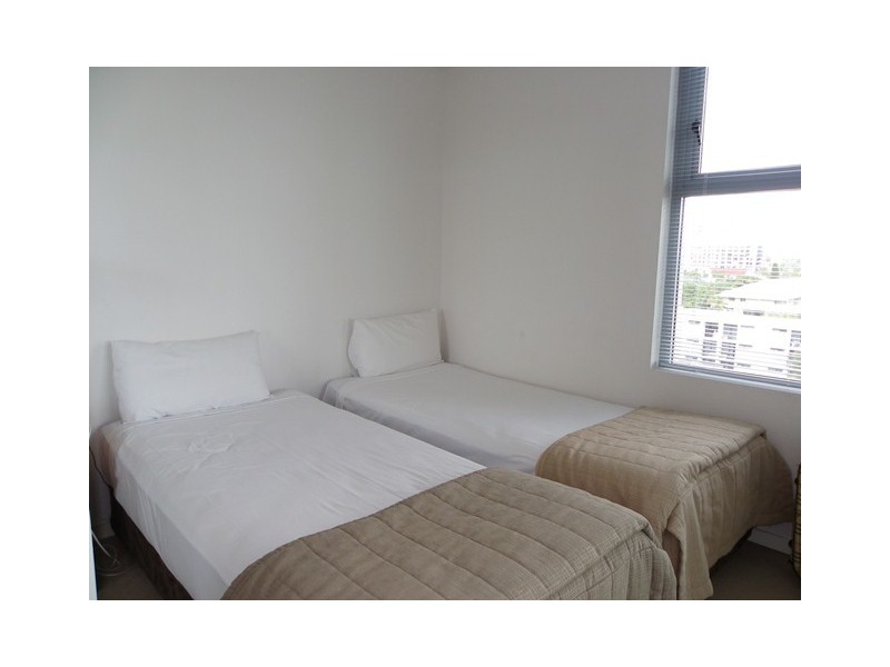 Unit 509 Wings Apartments, 18 Fern Street, Surfers Paradise QLD 4217