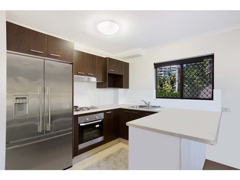 Unit 14 Surfers Boulevard, 3355 Gold Coast Hwy, Surfers Paradise QLD 4217