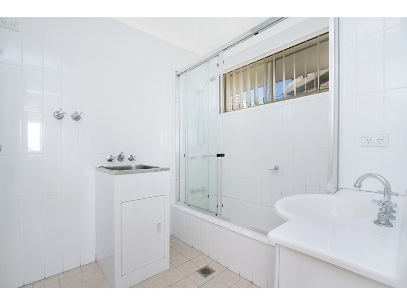 22 Frederick Street, Surfers Paradise QLD 4217