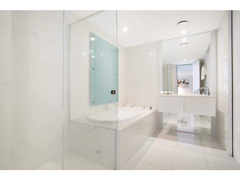 Unit 508 Q1 9 Hamilton Avenue, Surfers Paradise QLD 4217