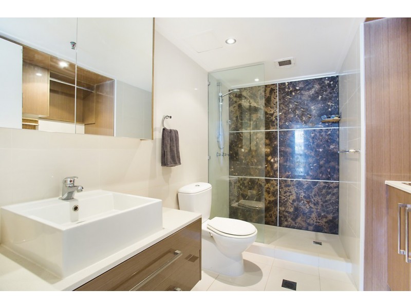 24E Peninsula, 5 Clifford Street, Surfers Paradise QLD 4217
