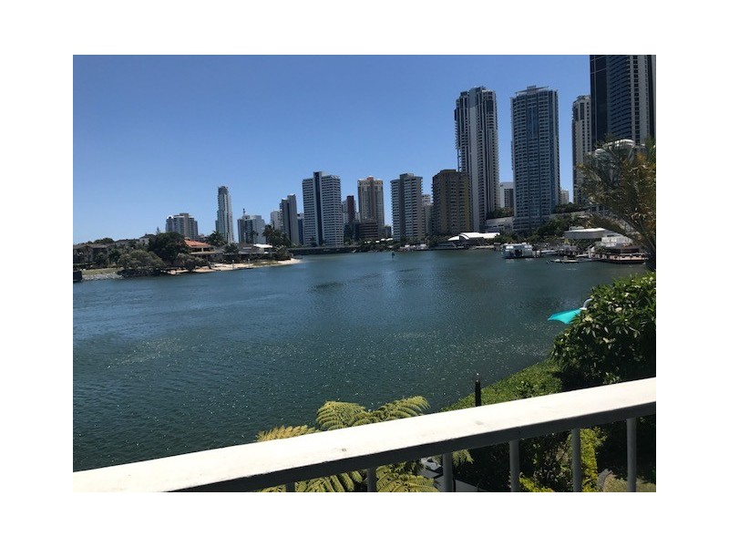 30 Watson Esplanade, Surfers Paradise QLD 4217