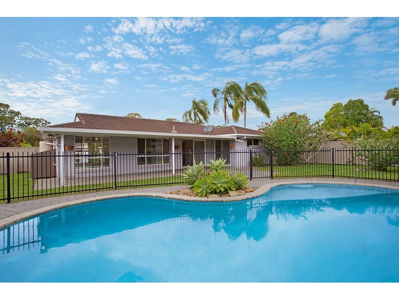 24 Camberwell Circuit, Robina QLD 4226