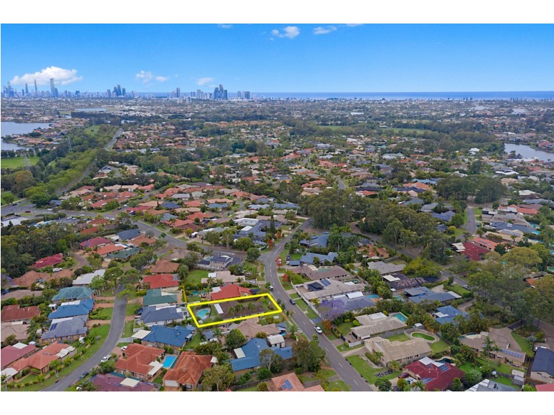 24 Camberwell Circuit, Robina QLD 4226