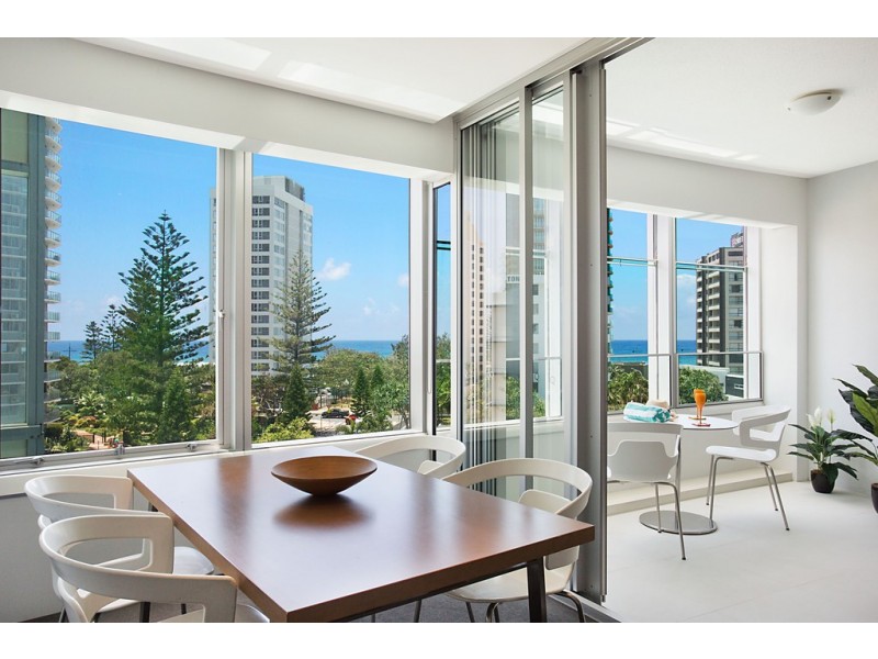 404 ‘Q1′ 9 Hamilton Avenue, Surfers Paradise QLD 4217
