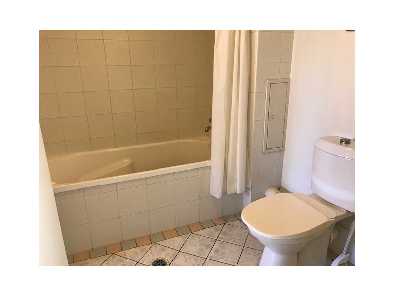 1 Paradise Island Resort, Surfers Paradise QLD 4217