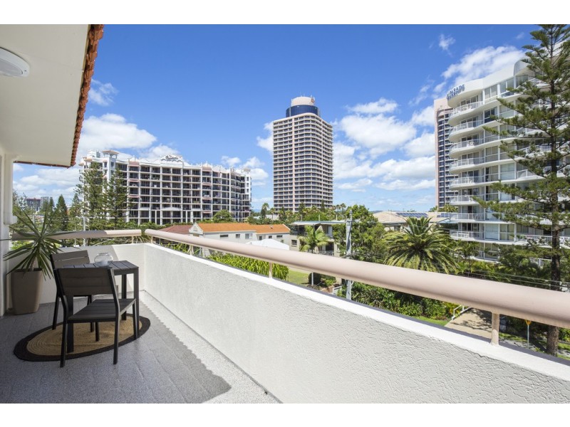 9/215 Surf Parade, Surfers Paradise QLD 4217