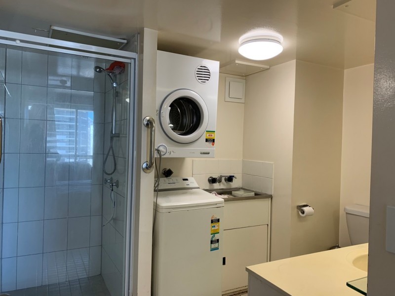 10 Vista Street, Surfers Paradise QLD 4217