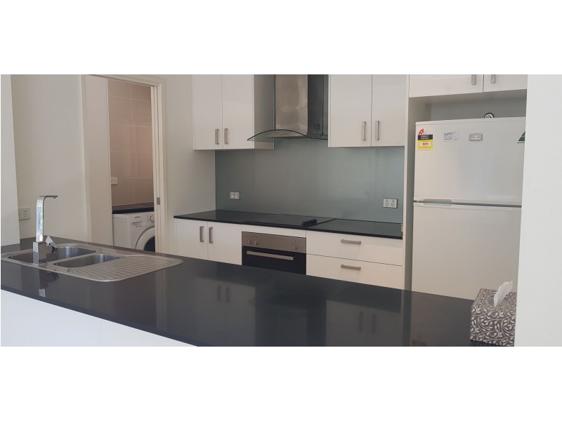 15 Markwell Avenue, Surfers Paradise QLD 4217