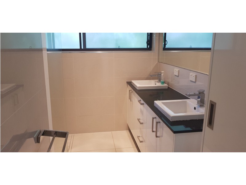 15 Markwell Avenue, Surfers Paradise QLD 4217