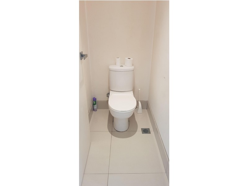 15 Markwell Avenue, Surfers Paradise QLD 4217