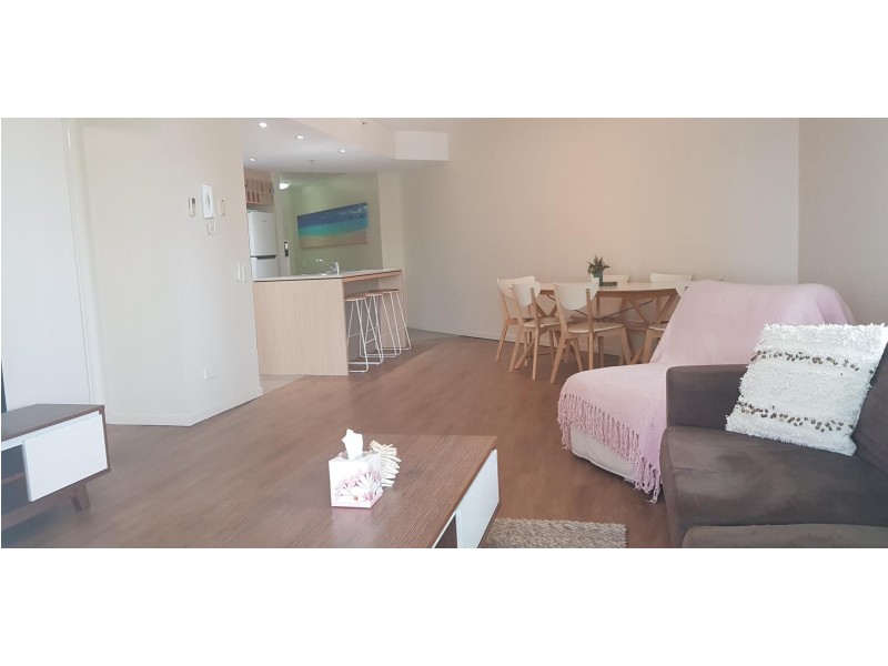 18 Fern Street, Surfers Paradise QLD 4217
