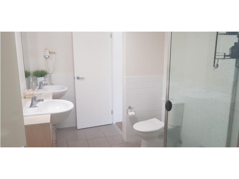 18 Fern Street, Surfers Paradise QLD 4217