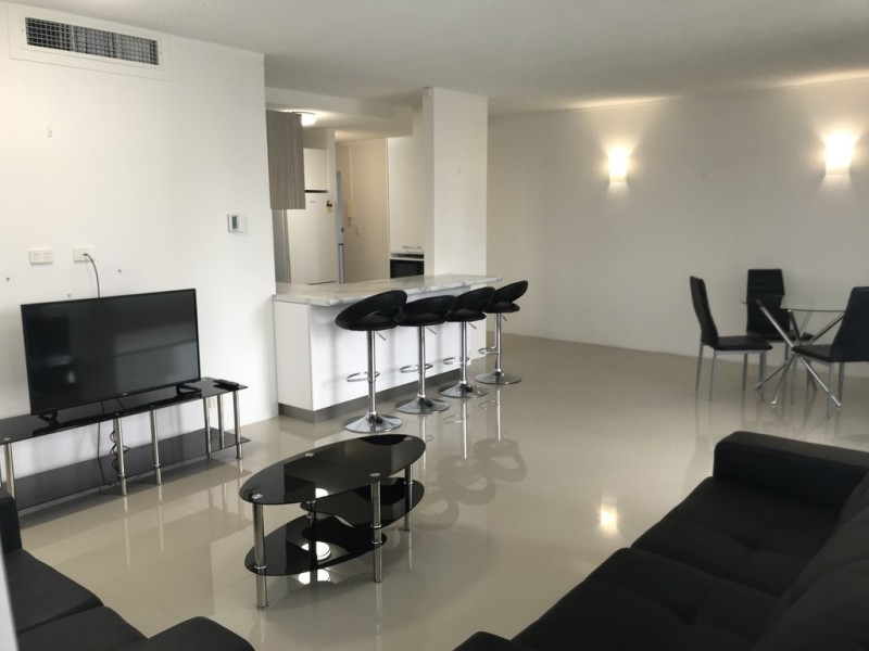 11 Paradise Island, Surfers Paradise QLD 4217