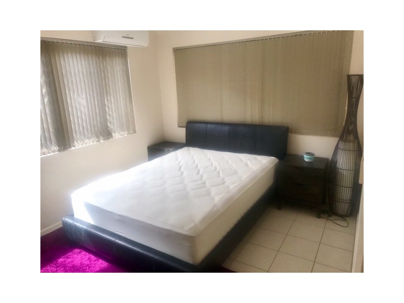 25 Thornton Street, Surfers Paradise QLD 4217