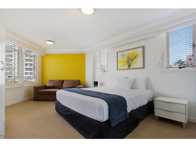 Unit 21 ‘Moroccan’ 7 Elkhorn Avenue, Surfers Paradise QLD 4217