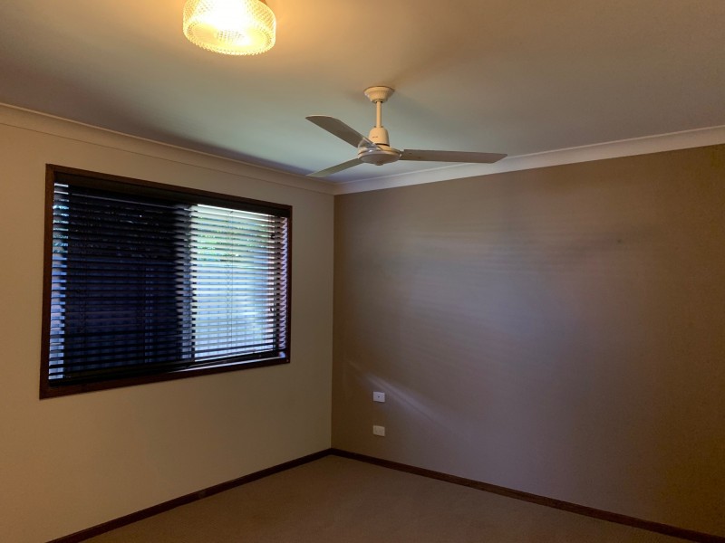 16 Tiwi Street, Bundall QLD 4217