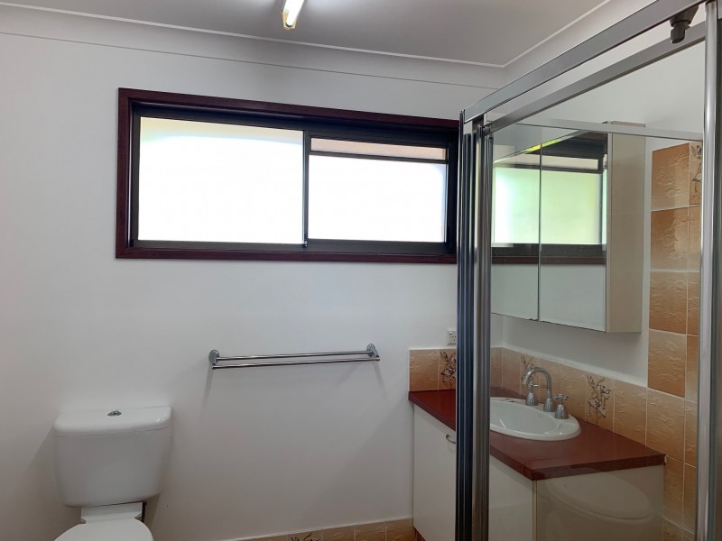 16 Tiwi Street, Bundall QLD 4217