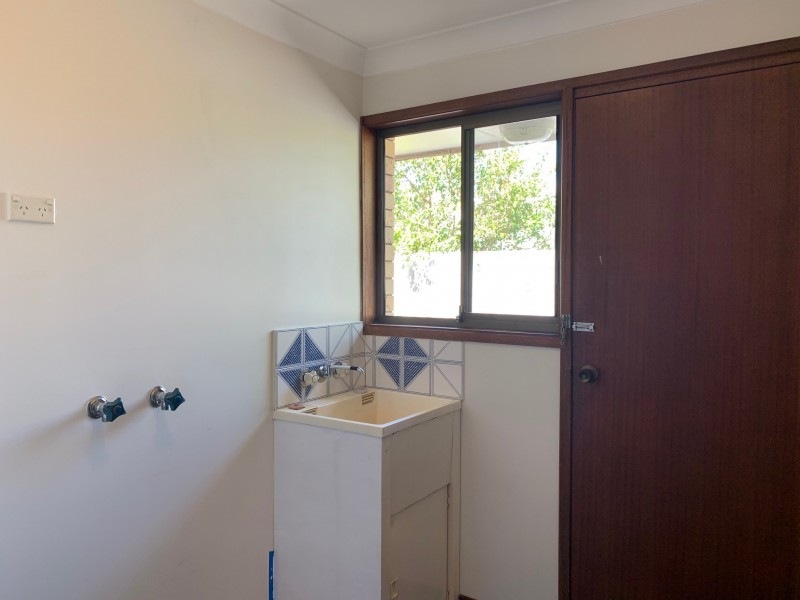 16 Tiwi Street, Bundall QLD 4217