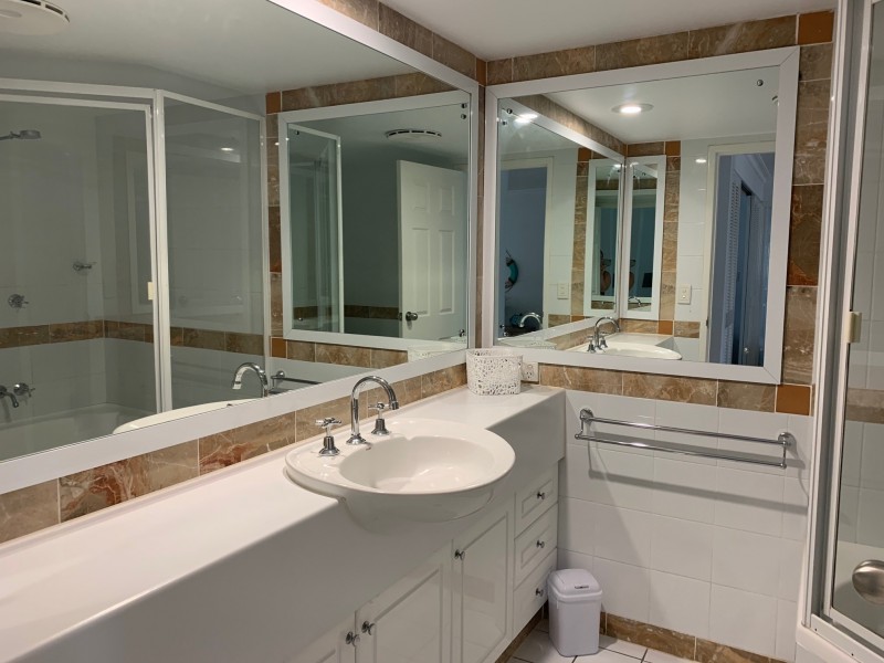 6 Northcliffe Terrace, Surfers Paradise QLD 4217