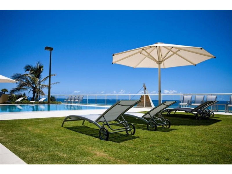 3 Hanlan Street, Surfers Paradise QLD 4217