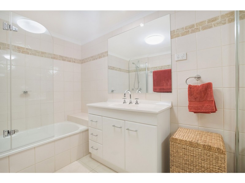 18D ‘Peninsula’ 5 Clifford Street, Surfers Paradise QLD 4217