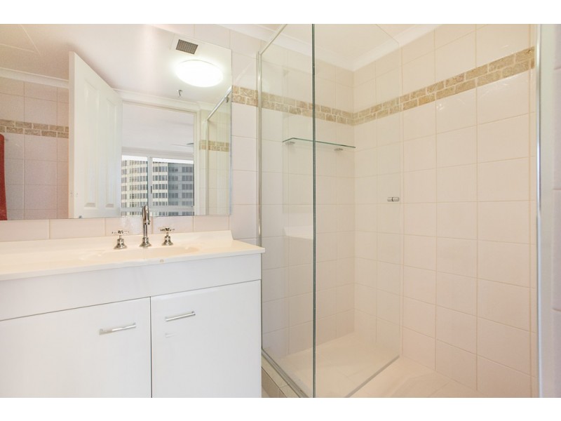 18D ‘Peninsula’ 5 Clifford Street, Surfers Paradise QLD 4217