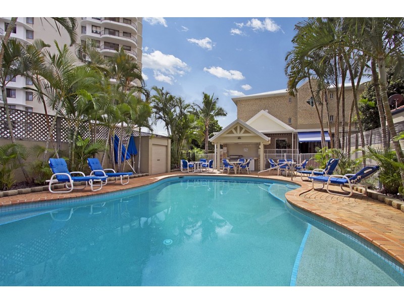 24 ‘Budds Beach’ 43 Cypress Avenue, Surfers Paradise QLD 4217